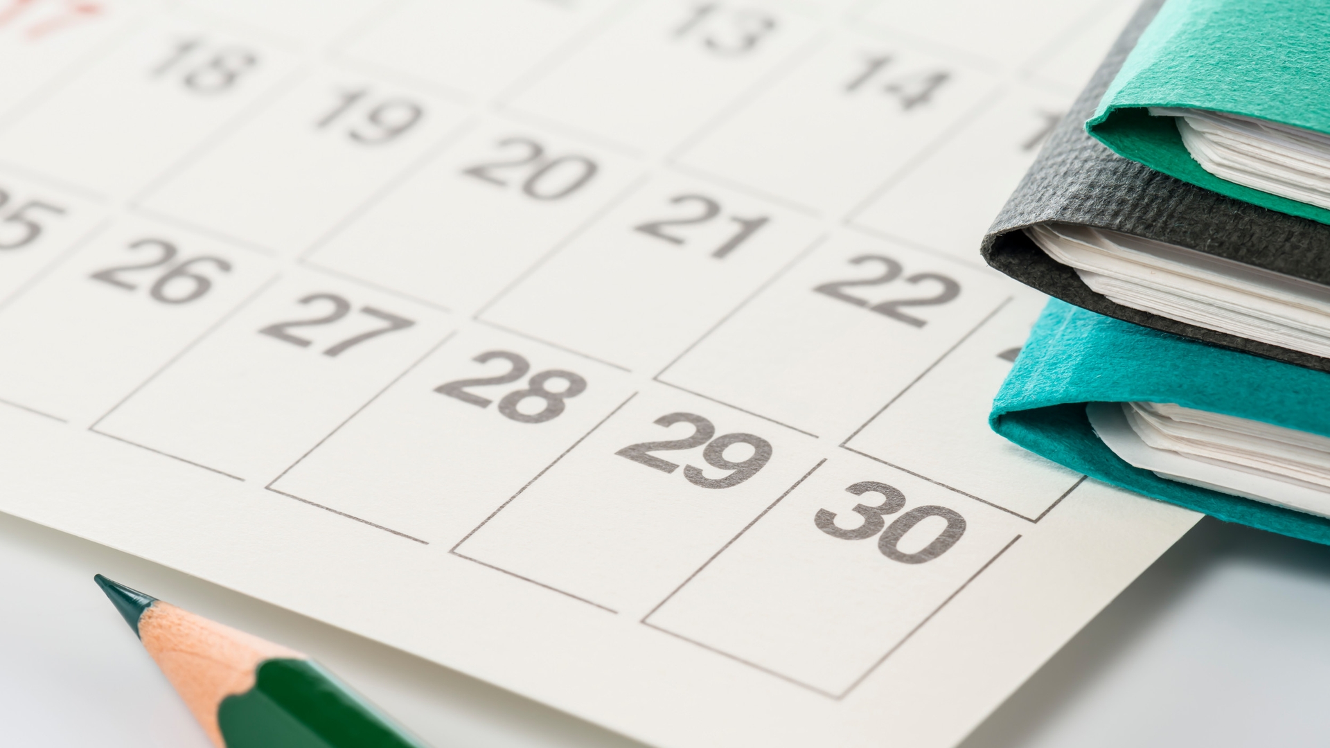 image: calendar on desk